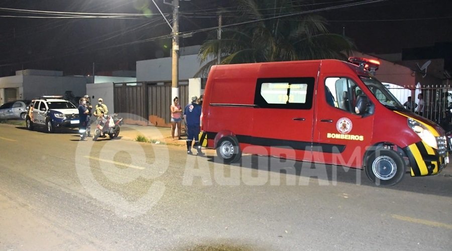 Homem morre após levar choque e bater cabeça em pedra