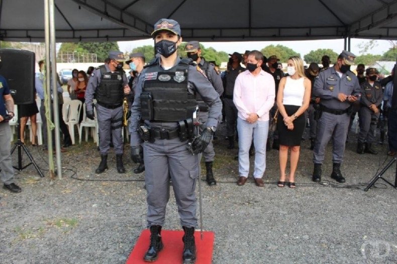 Tenente- coronel é a primeira mulher a assumir comando do maior Batalhão da PMMT