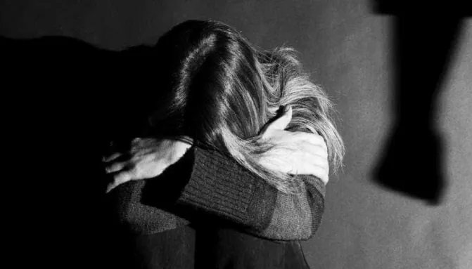 Homem de 31 anos é preso após tentar matar a esposa asfixiada