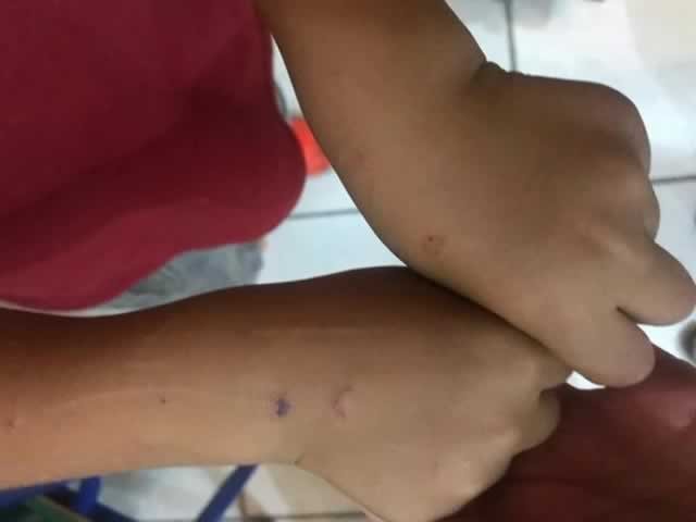 Mãe em Colíder é presa por agredir seu filhinho de apenas 4 anos.