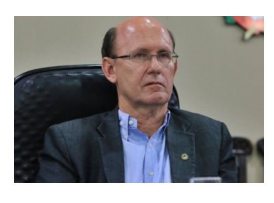 Deputado é preso após ser flagrado dirigindo embriagado em Cuiabá