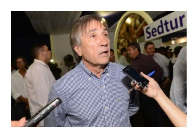 Ex-deputado tenta arquivar processo em que é acusado de 'rachadinha'