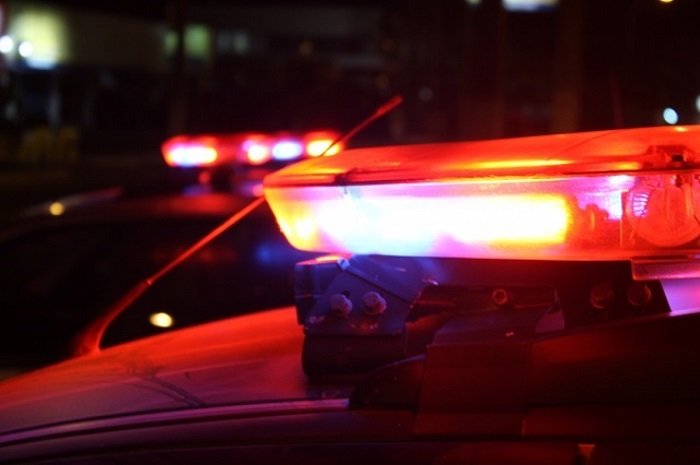 Mãe é notificada pelo Conselho Tutelar após criança de 3 anos ser encontrada dormindo na rua