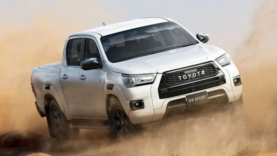 Toyota lança Hilux GR Sport no Japão antes da picape chegar ao Brasil
