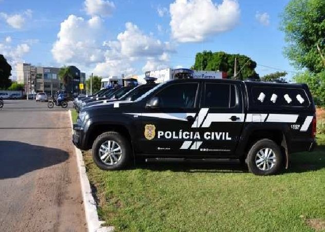Menina de um ano e meio morre afogada na piscina de casa