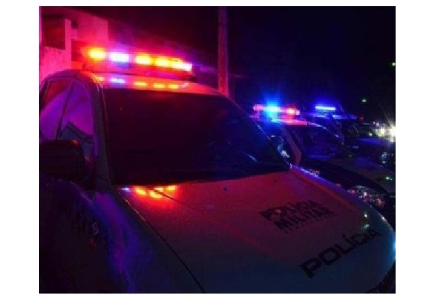 Agressor diz ser PM e ameaça suposto amante de sua mulher