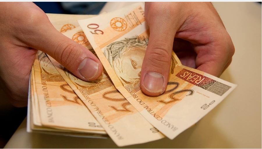 Atualização do CadÚnico será necessária para receber Auxílio Brasil