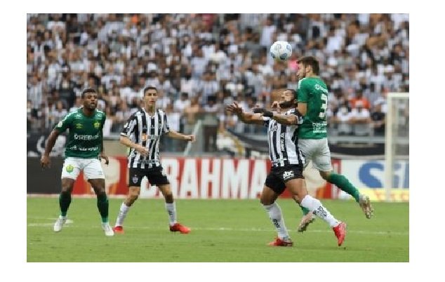 Cuiabá sai na frente, mas não resiste à força do líder Atlético