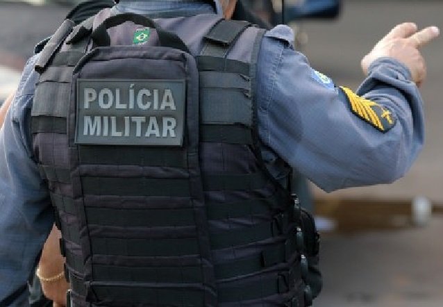 Bandidos invadem casa, trancam menor em quarto e roubam caminhonete