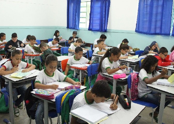 Sinop lança processo seletivo com vagas para professores