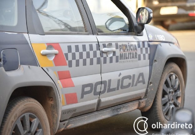 Homem morre e outro fica gravemente ferido após serem baleados durante discussão em bar