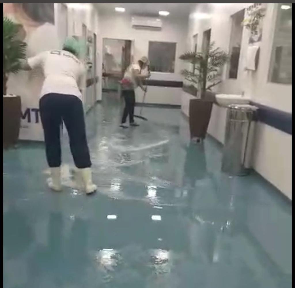 Nova ala do Hospital Regional de Colíder recente inaugurada fica totalmente alagada. (Vídeo)