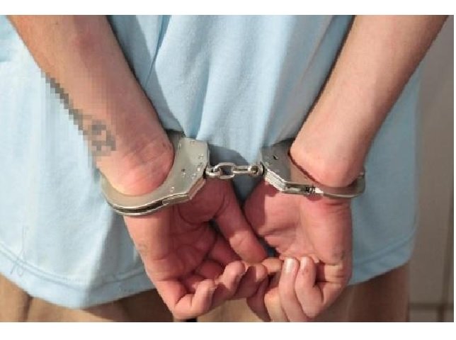 Mulher pede socorro à irmã por mensagem e polícia prende marido em flagrante