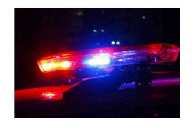 Homem sofre tentativa homicídio e pula muro para fugir de atiradores