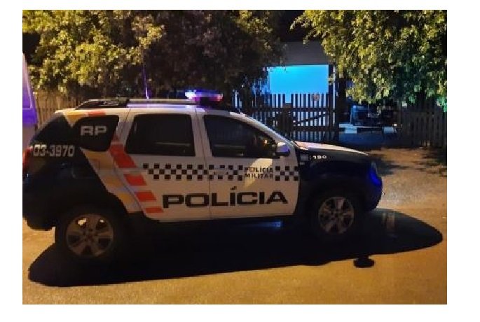 Homem causa confusão após assediar mulheres em festa