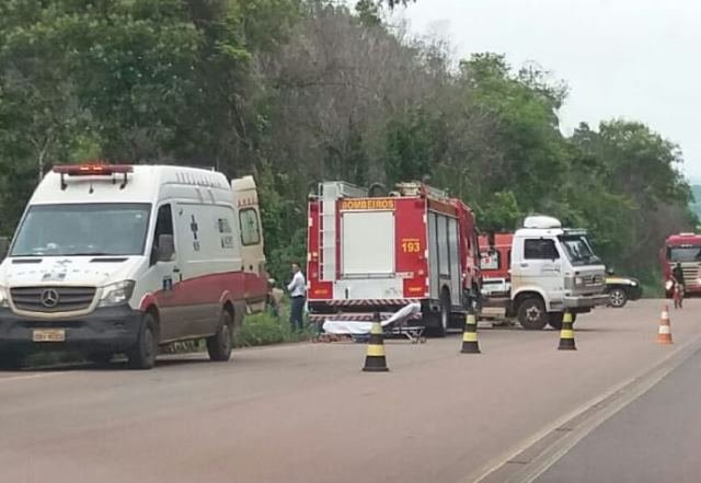 Bombeiros de Colíder atendem acidente com pelo menos quatro mortos. (Fotos)