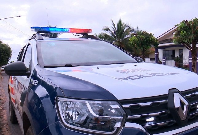 Homem espanca os pais e diz que vai `tomar sangue de familiares´