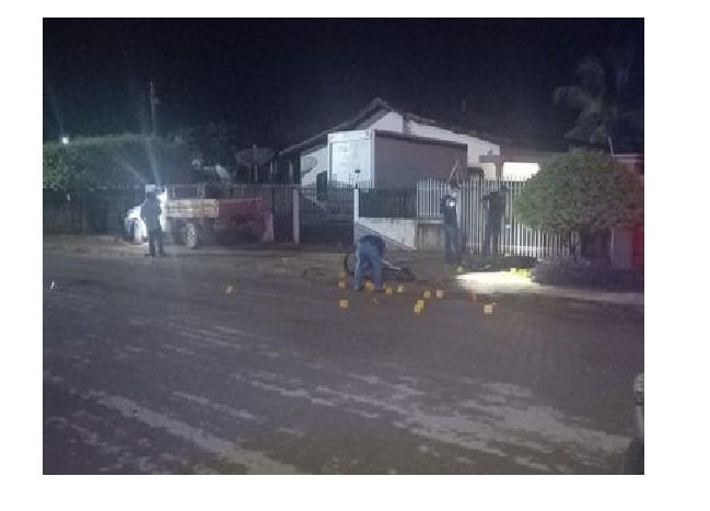 Jovem é assassinado com 18 tiros por criminosos encapuzados