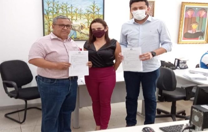 PREFEITO MANINHO ASSEGURA MAIS R$300 MIL EM RECURSOS PARA COLÍDER