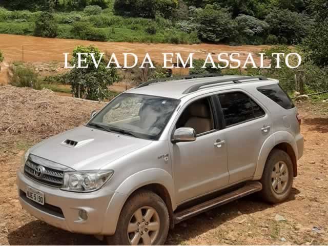 URGENTE: Bandidos em Colíder assaltam chácara levando SW4 da vítima.