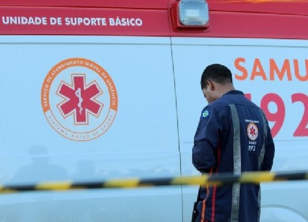 Caminhoneiro morre após passar mal em lanchonete