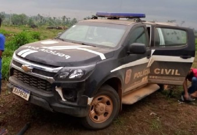 Moradores encontram 2 corpos em estrada na zona rural