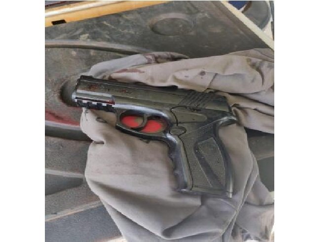 Homem espanca o filho, aponta arma para Polícia Militar e acaba morto