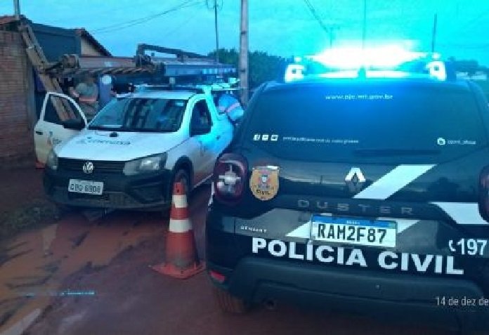 Polícia prende 4 moradores por gambiarra na ligação de energia