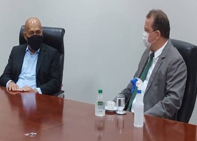 Em MT, é obrigatório incluir nome do corretor de imóveis nas escrituras