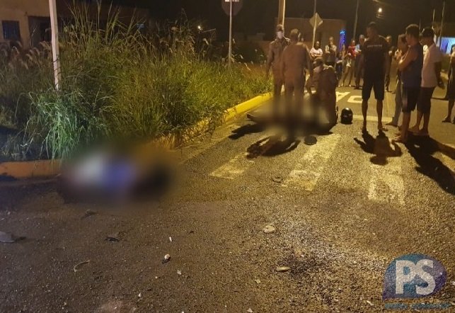 Homem e mulher morrem em acidente entre moto e ônibus