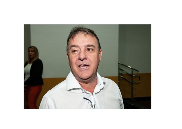 Fávero morre por Covid-19 e AL empossa deputado mais polêmico