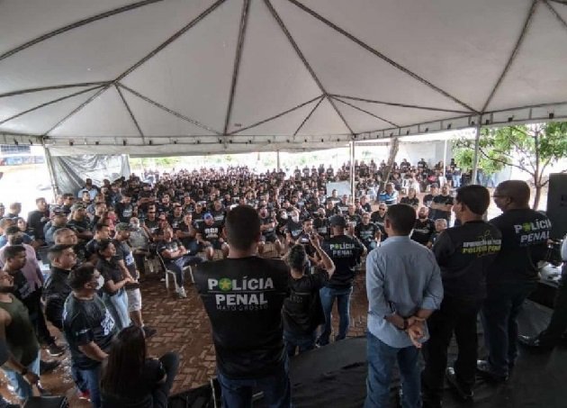 OAB-MT se reúne com policiais penais e pede solução para greve declarada ilegal