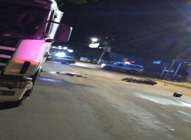 Motociclista morre ao colidir na traseira de carreta estacionada em Guarantã do Norte.