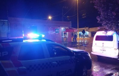 Tarado anda nu e se masturba na frente de delegacia em cidade de MT