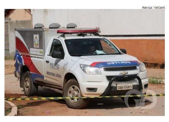 Homem mata companheiro por ciúmes com facada no pescoço