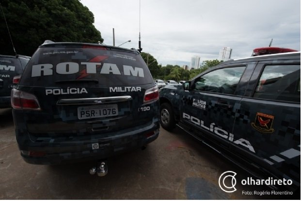 Ladrões morrem em troca de tiros com a Rotam após roubo a residência