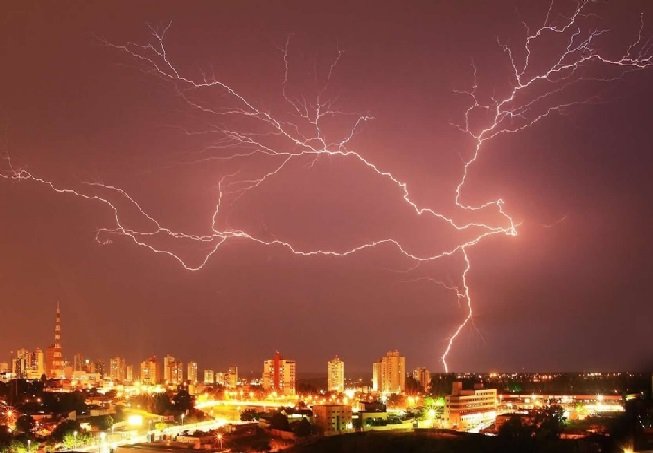 Mato Grosso teve 18,5 milhões de quedas de raios no último ano