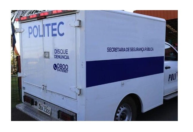 Polícia encontra homem morto a tiros em residência