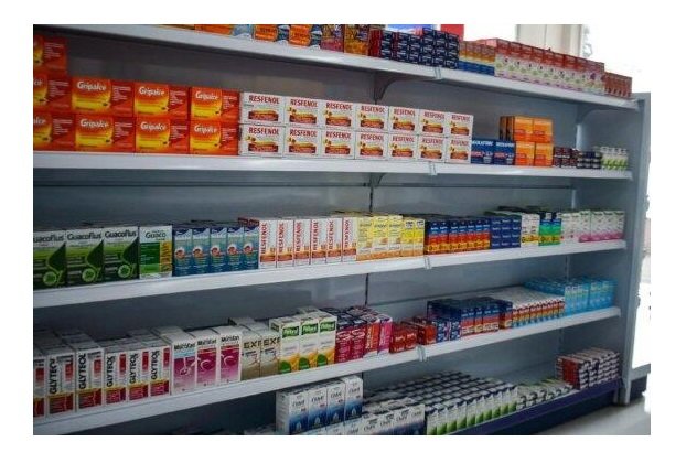 Vendas de remédios antigripais e vitaminas disparam nas farmácias após aumento de casos de Covid e gripe em MT