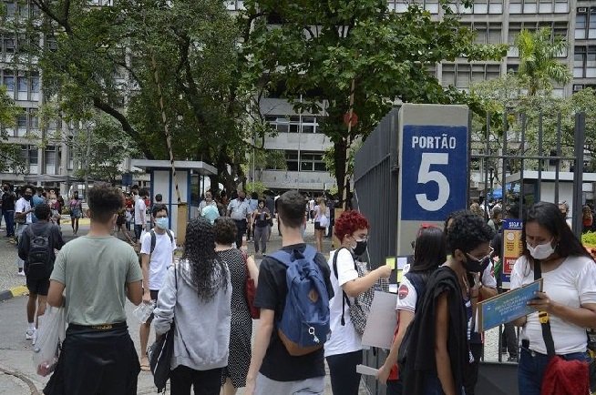 MEC abre inscrições para o Programa de Bolsa Permanência 2022