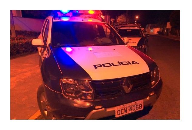 Homem joga cachaça e coloca fogo no corpo de amigo
