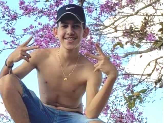 Jovem Marlon falecido em acidente em Colíder vai ser sepultado agora de manhã na nossa cidade.