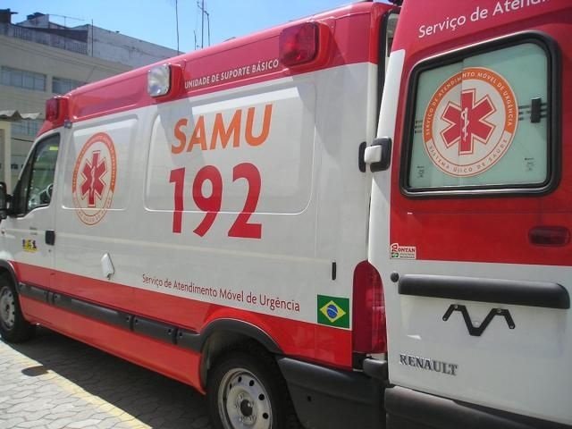 Homem morre ao cair de cima do caminhão e bater cabeça no chão em fazenda no interior