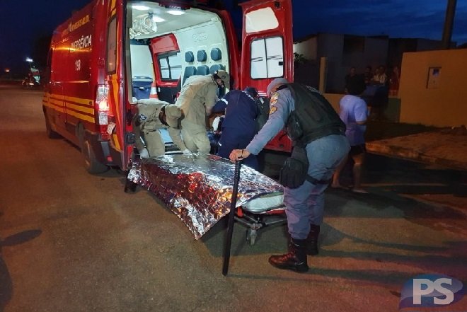 Jovem perde o dedo ao ser atingido por golpes de facão desferidos pelo padrasto