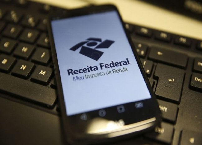 Receita paga hoje lote residual de restituição do IRPF de janeiro
