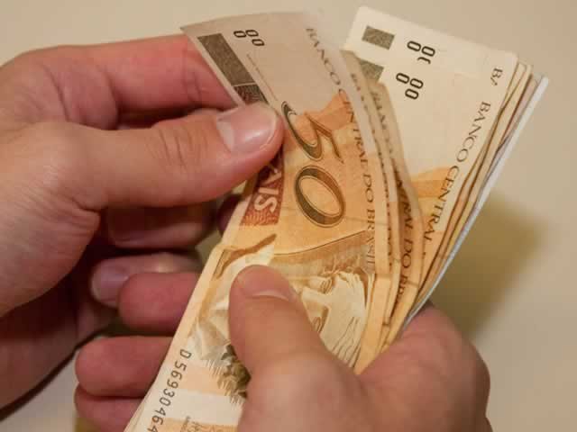Bancos terão de devolver bilhões a brasileiros, veja seu saldo a receber