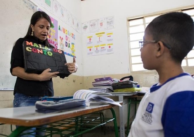 Governo oficializa reajuste de 33,23% para professores