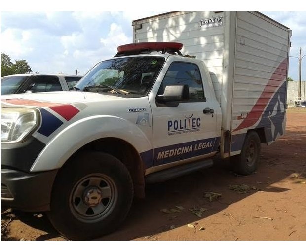 Homem morre depois de passar mal cortando grama em chácara