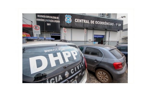 Homem é assassinado após dar em cima de mulher acompanhada