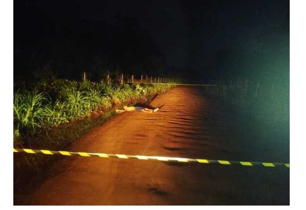 Guarda Municipal encontra homem assassinado a tiros na Estrada de Zona Rural